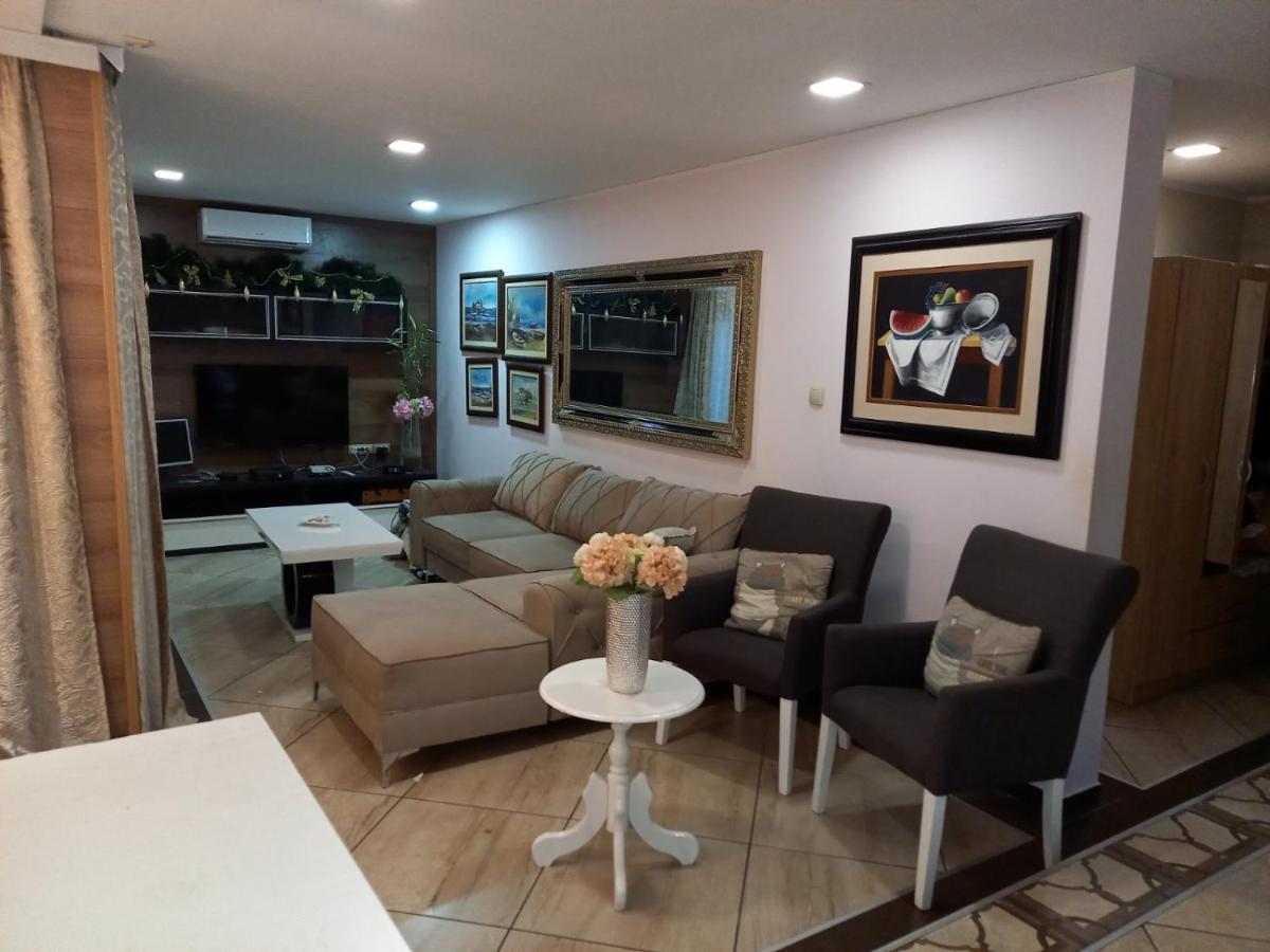 Guest House Maja Novi Sad Ngoại thất bức ảnh