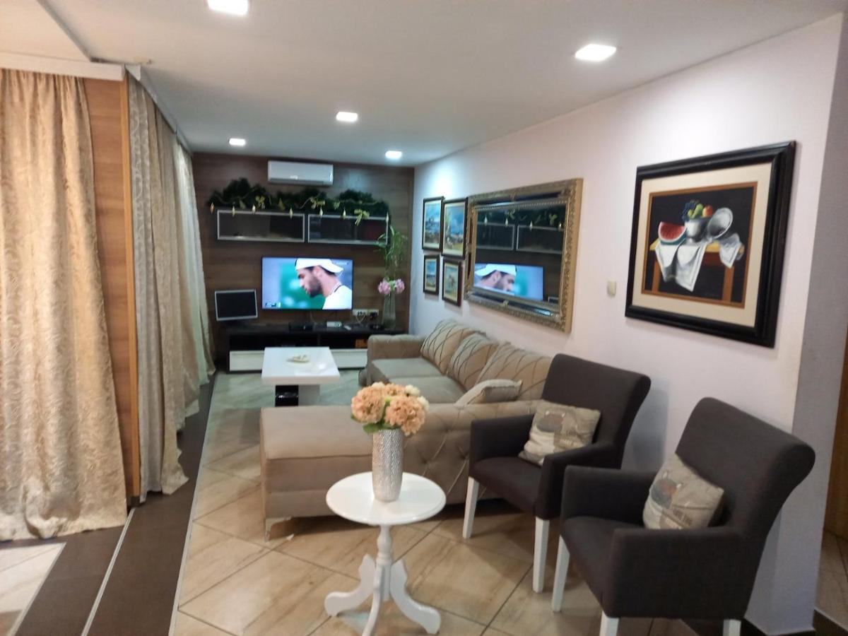 Guest House Maja Novi Sad Ngoại thất bức ảnh