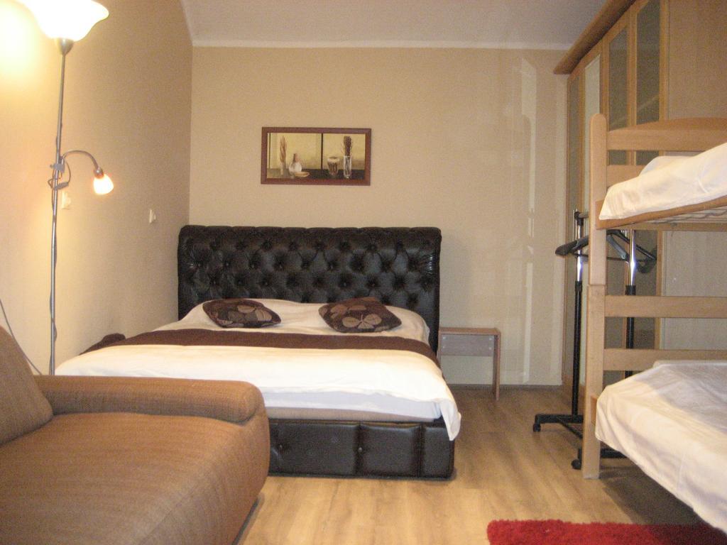 Guest House Maja Novi Sad Ngoại thất bức ảnh