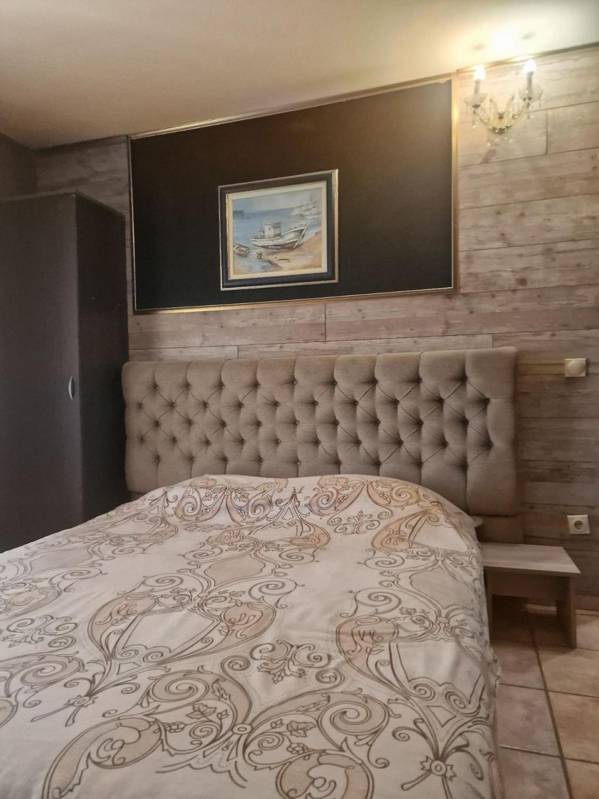 Guest House Maja Novi Sad Ngoại thất bức ảnh