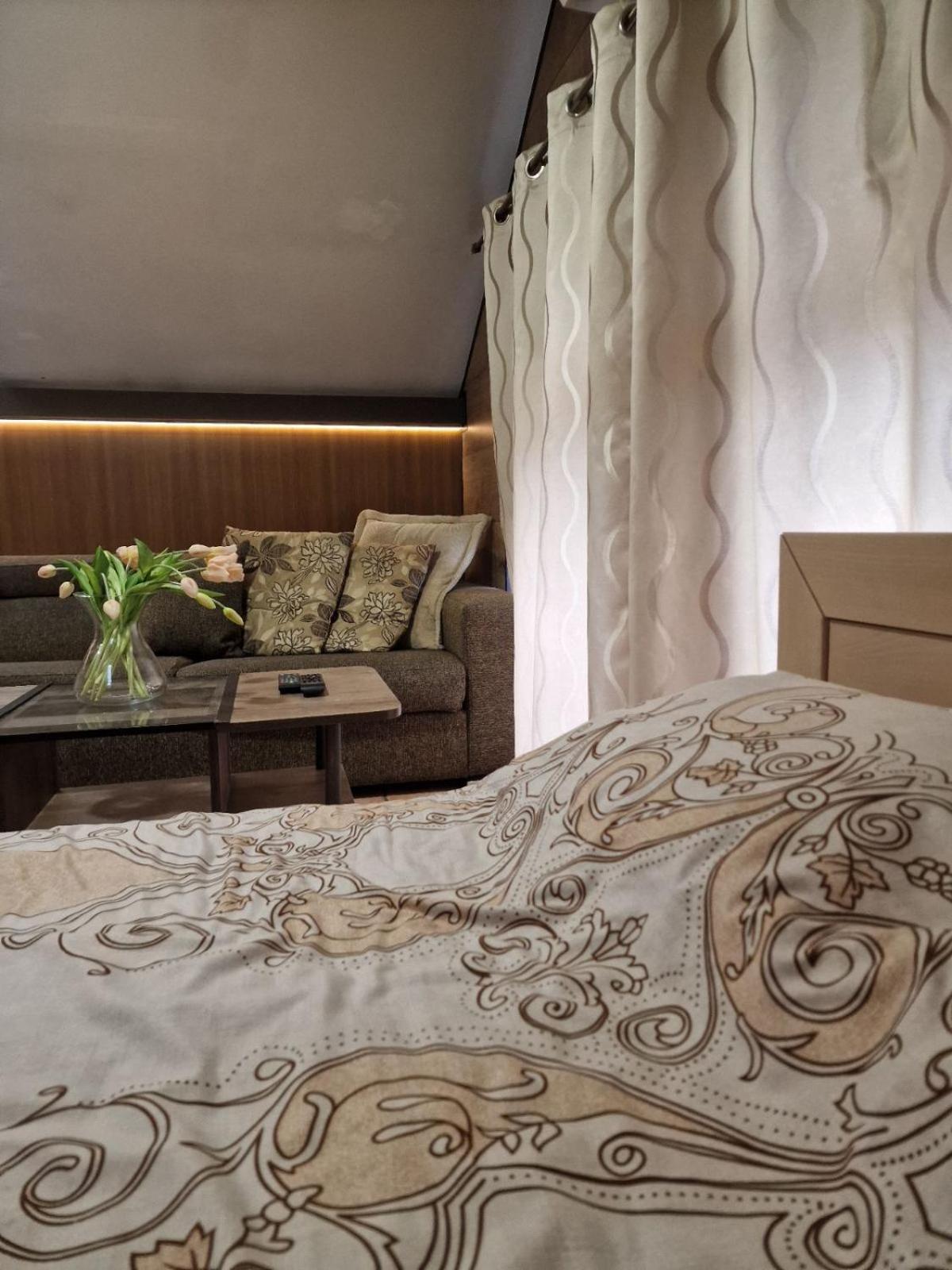 Guest House Maja Novi Sad Ngoại thất bức ảnh