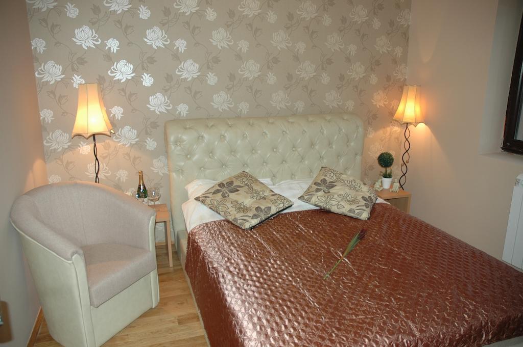 Guest House Maja Novi Sad Phòng bức ảnh